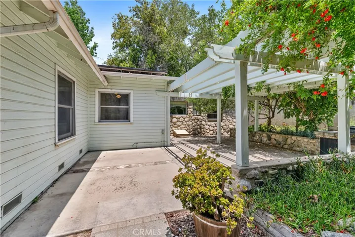 2952 Mill Creek Road, Mentone, California 92359