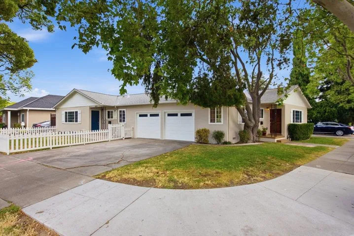 901 Fifteenth Avenue, Redwood City, California 94063
