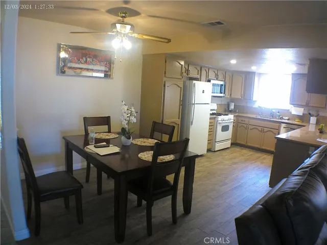 14804 Crofton Lane, Helendale, California 92342