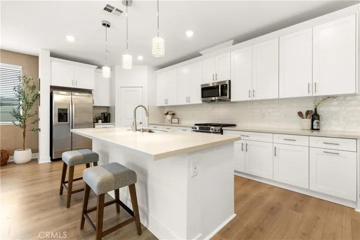 33134 Celadon Avenue, Winchester, California 92596