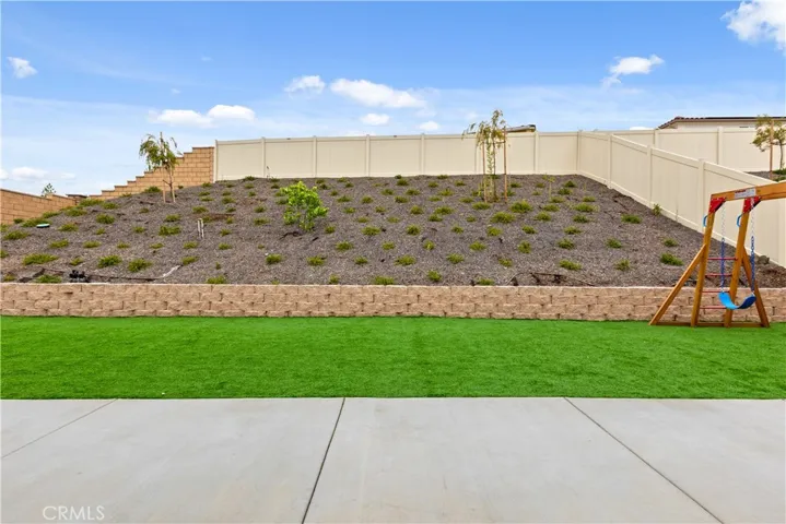 33134 Celadon Avenue, Winchester, California 92596