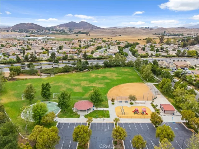 33134 Celadon Avenue, Winchester, California 92596