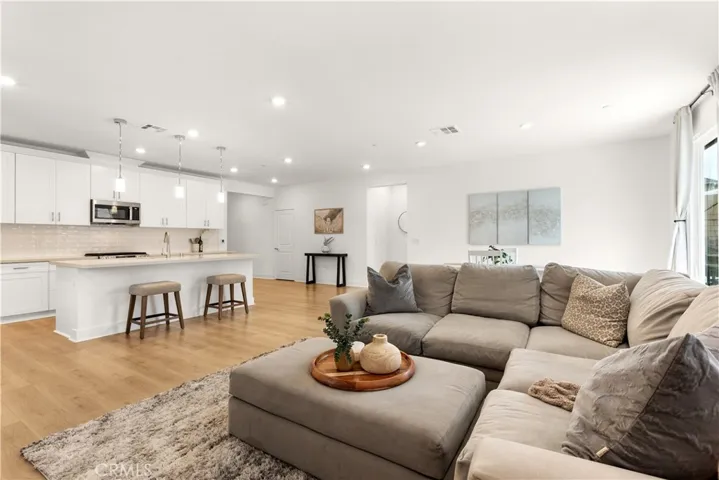 33134 Celadon Avenue, Winchester, California 92596