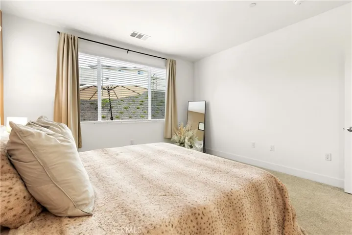 33134 Celadon Avenue, Winchester, California 92596