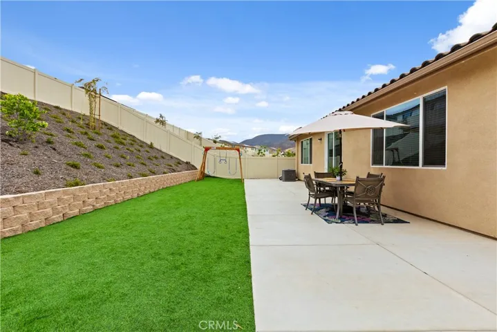 33134 Celadon Avenue, Winchester, California 92596