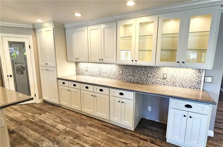 1124 W Woodcrest Avenue, Fullerton, California 92833