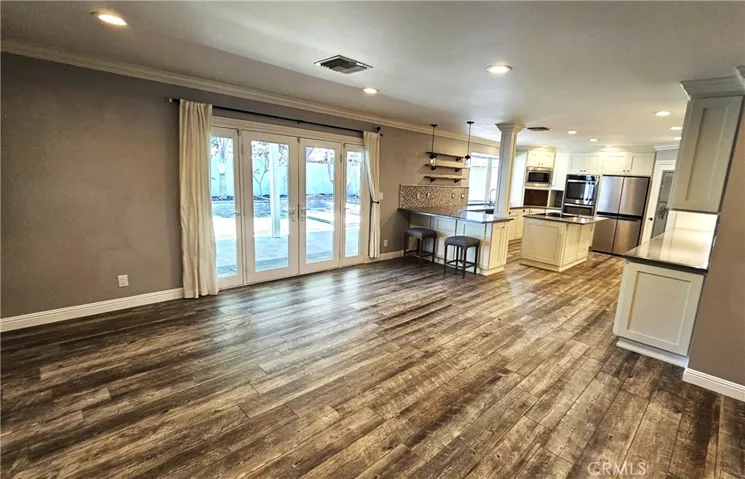 1124 W Woodcrest Avenue, Fullerton, California 92833