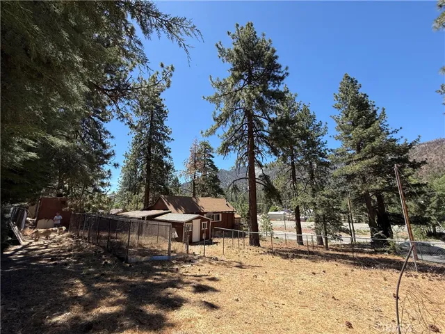 1098 State Highway 2, Wrightwood, California 92397
