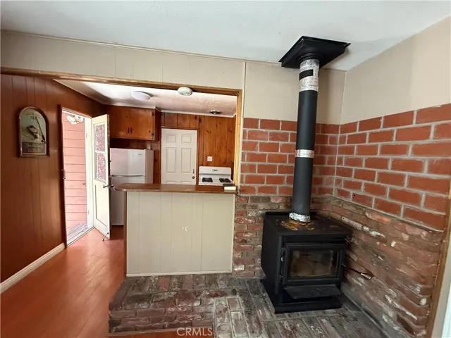 1098 State Highway 2, Wrightwood, California 92397