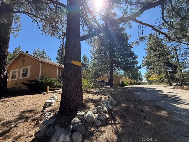 1098 State Highway 2, Wrightwood, California 92397