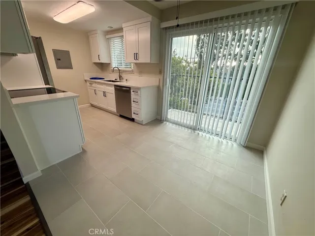 1116 Barbara G, Redondo Beach, California 90277