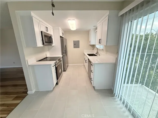 1116 Barbara G, Redondo Beach, California 90277