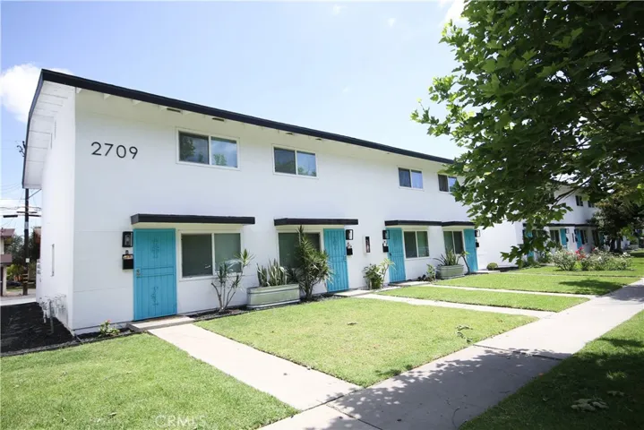 2709 S Baker Street C, Santa Ana, California 92707