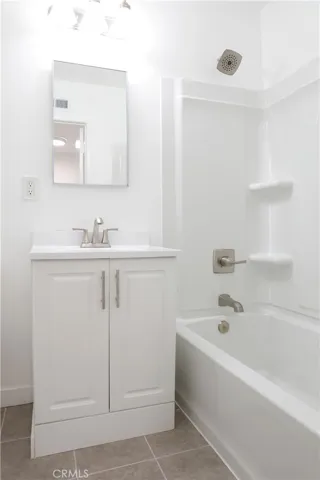 2709 S Baker Street C, Santa Ana, California 92707