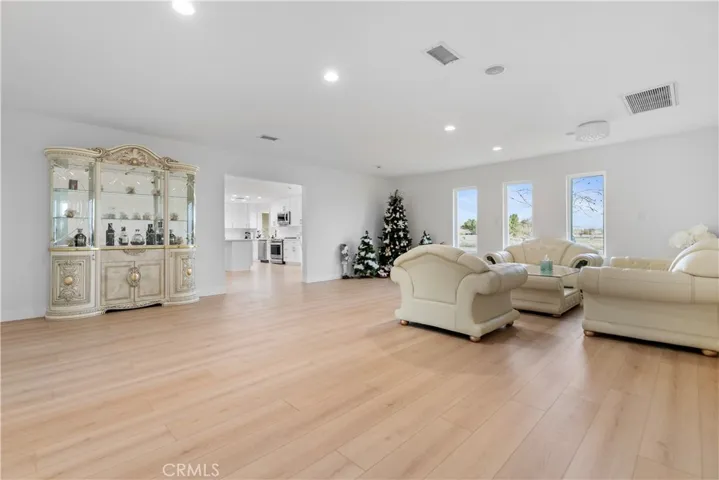 6532 Birch Street, Rosamond, California 93560