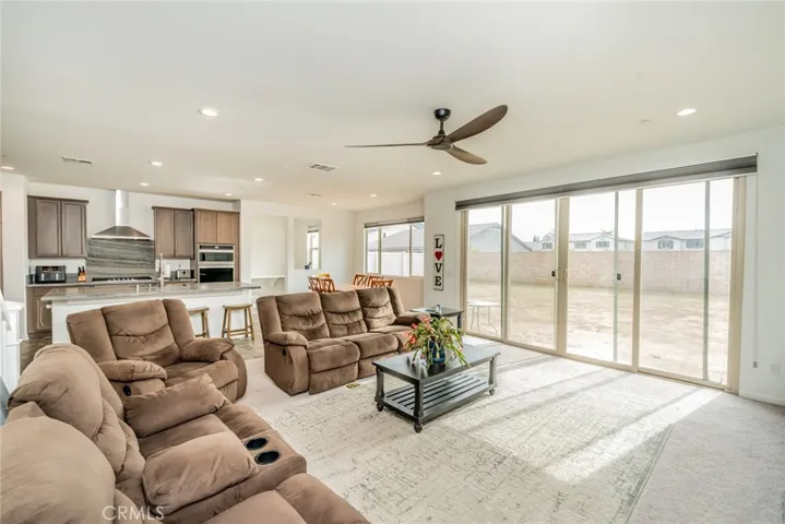 32813 Oakland, Winchester, California 92596