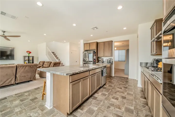32813 Oakland, Winchester, California 92596