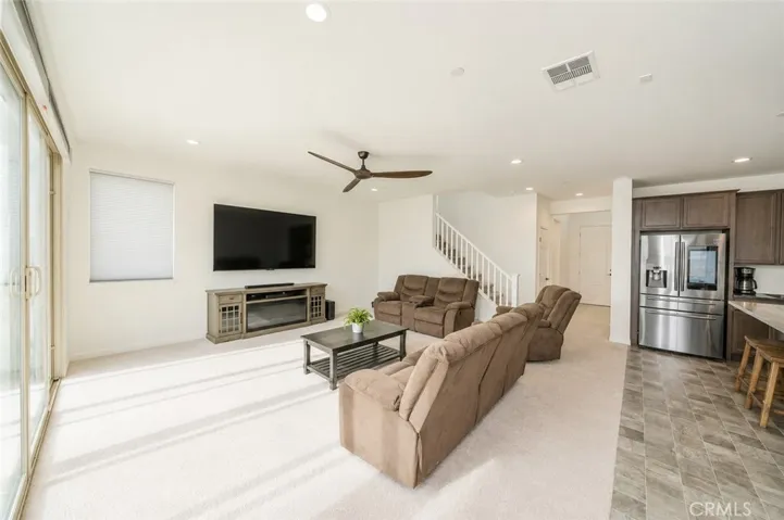 32813 Oakland, Winchester, California 92596