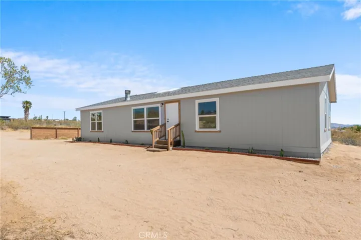 363 Delgada Avenue, Yucca Valley, California 92284