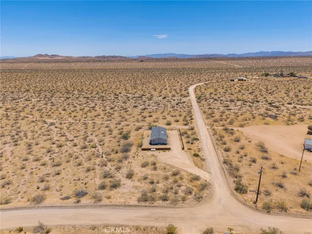 363 Delgada Avenue, Yucca Valley, California 92284