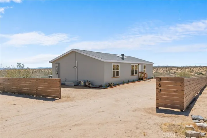 363 Delgada Avenue, Yucca Valley, California 92284