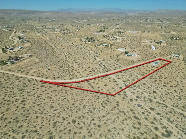 363 Delgada Avenue, Yucca Valley, California 92284