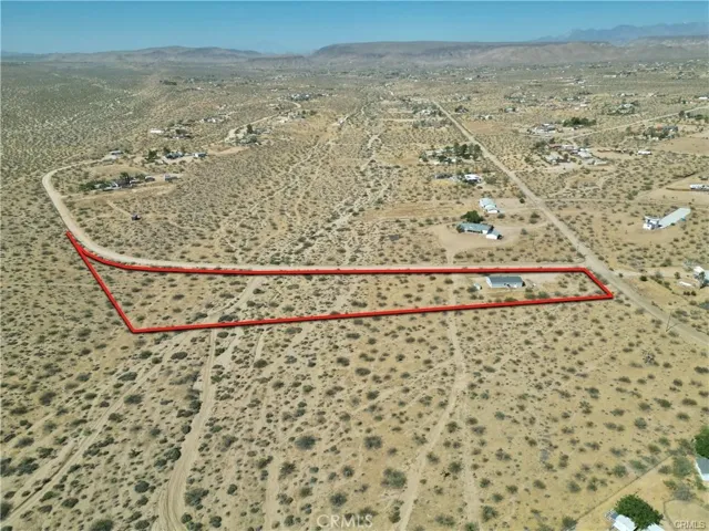 363 Delgada Avenue, Yucca Valley, California 92284