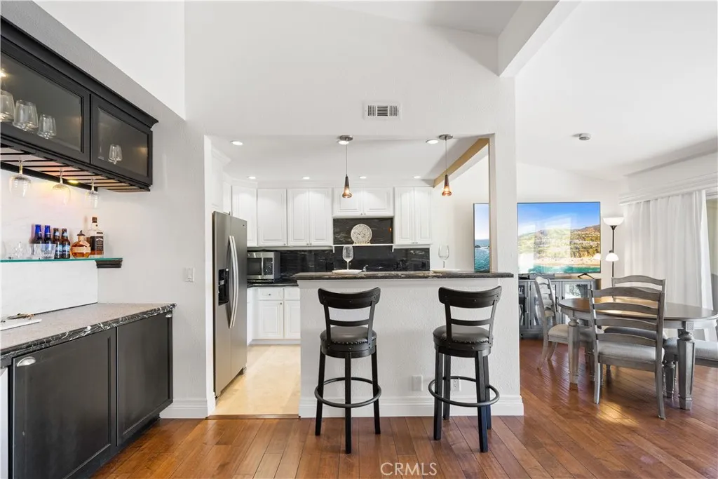 2326 Vista Hogar, Newport Beach, California 92660 — photo 5