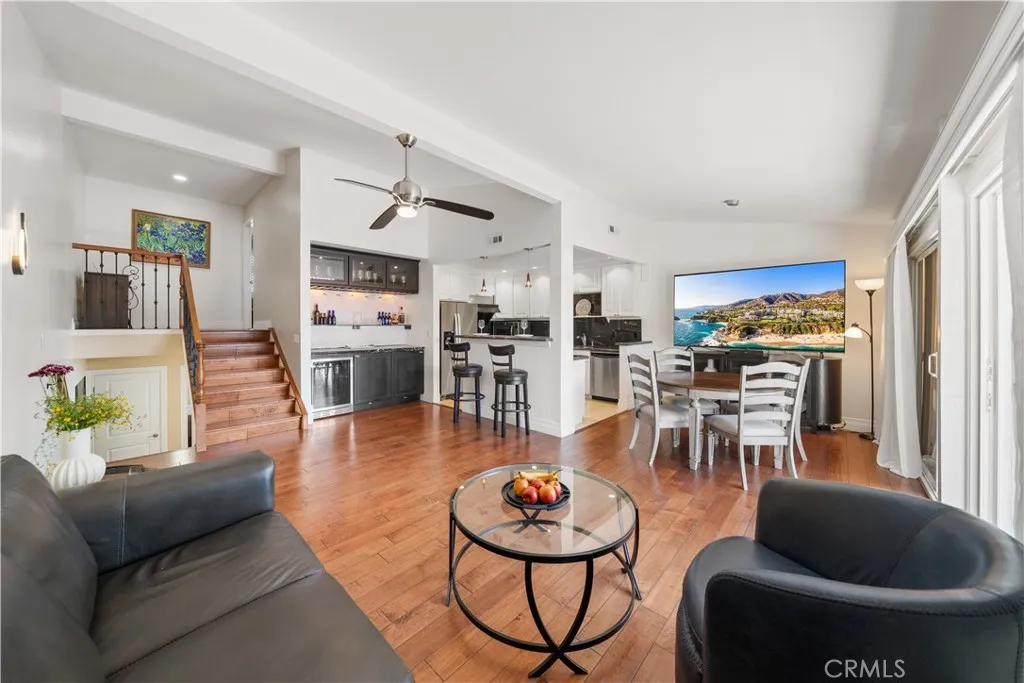 2326 Vista Hogar, Newport Beach, California 92660 — photo 4