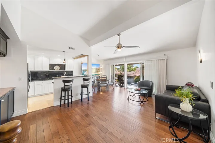 2326 Vista Hogar, Newport Beach, California 92660