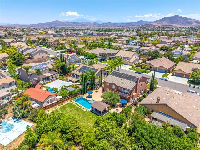 Established community with pride of ownership throughout