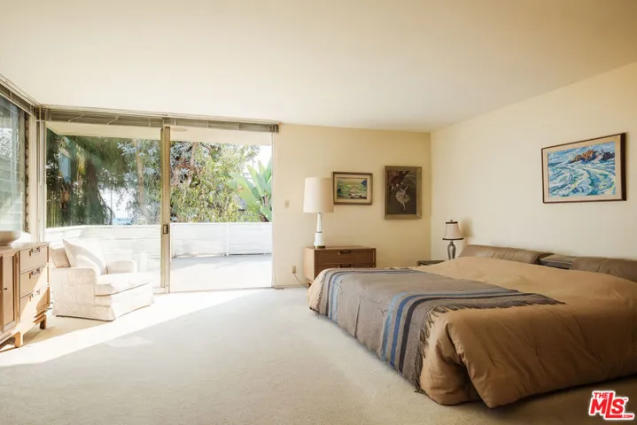 3334 E 1st Street, Long Beach, California 90803