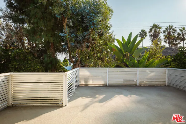 3334 E 1st Street, Long Beach, California 90803
