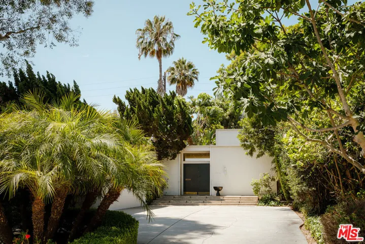 3334 E 1st Street, Long Beach, California 90803