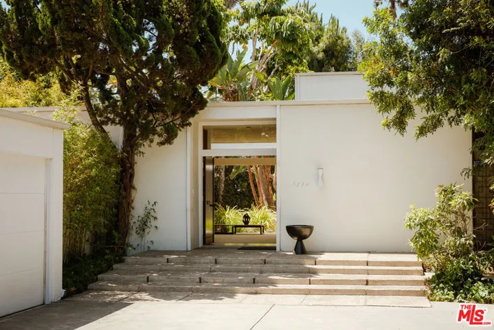 3334 E 1st Street, Long Beach, California 90803