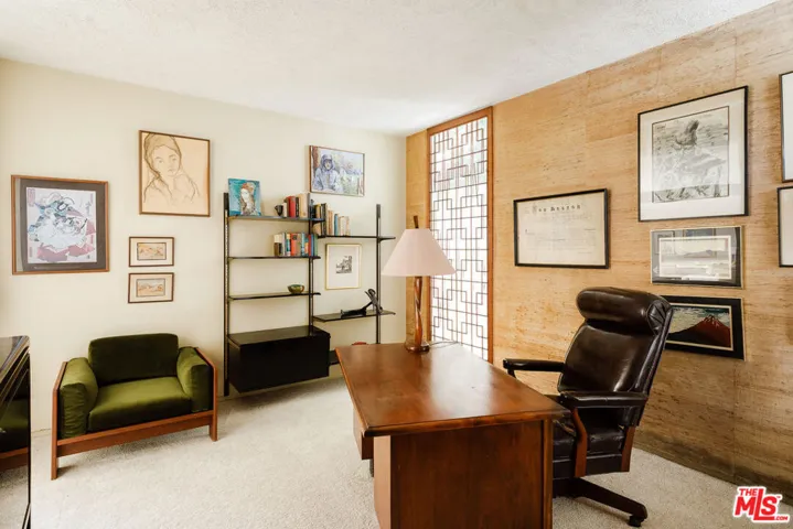 3334 E 1st Street, Long Beach, California 90803