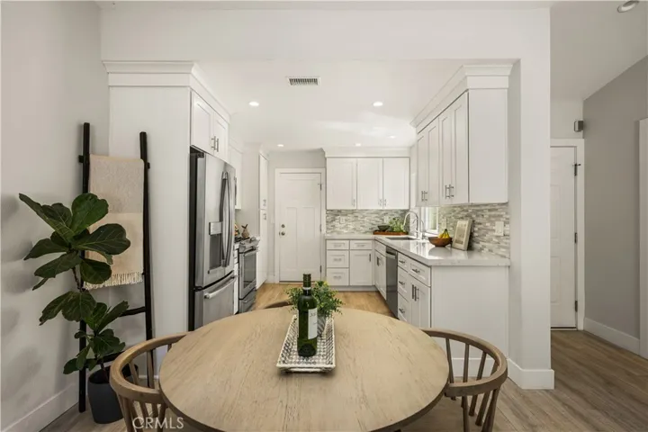 32 Acorn 15, Irvine, California 92604