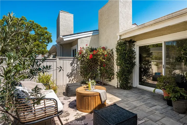 32 Acorn 15, Irvine, California 92604