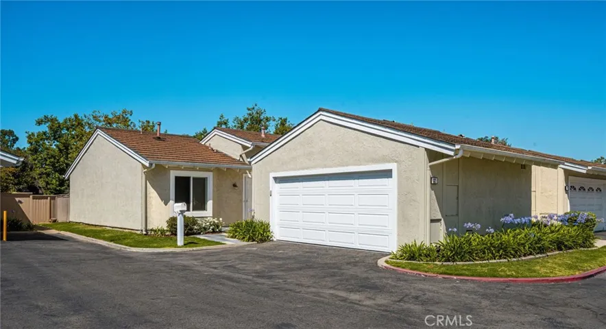 32 Acorn 15, Irvine, California 92604