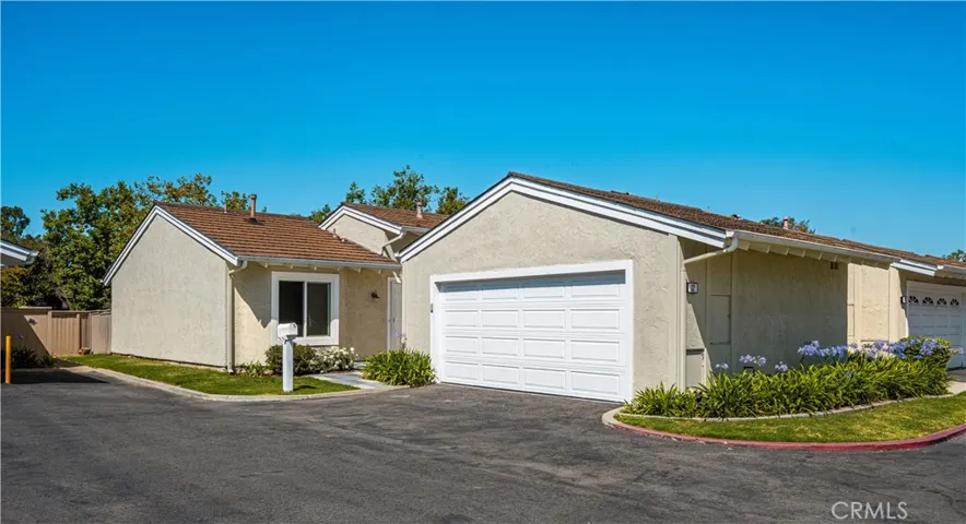 32 Acorn 15, Irvine, California 92604