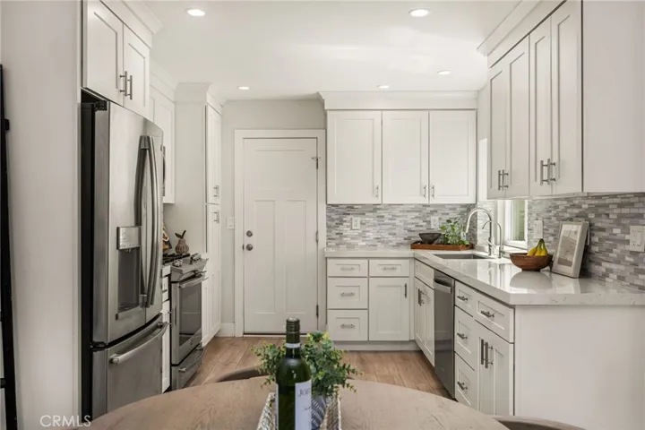 32 Acorn 15, Irvine, California 92604