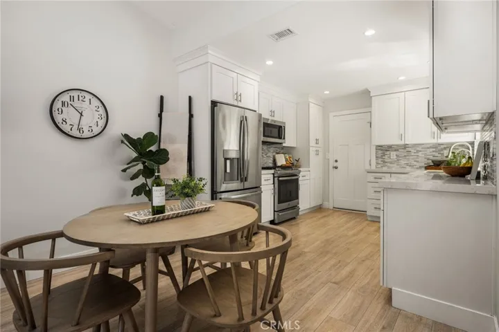 32 Acorn 15, Irvine, California 92604
