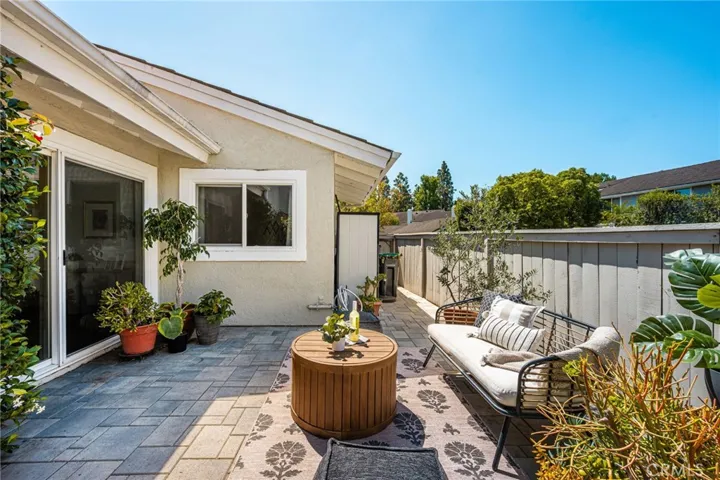 32 Acorn 15, Irvine, California 92604