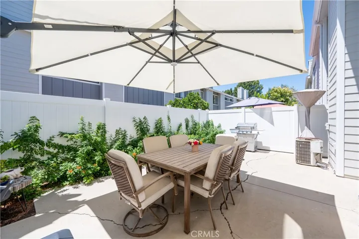 10110 Melinda Way 4, Northridge, California 91325