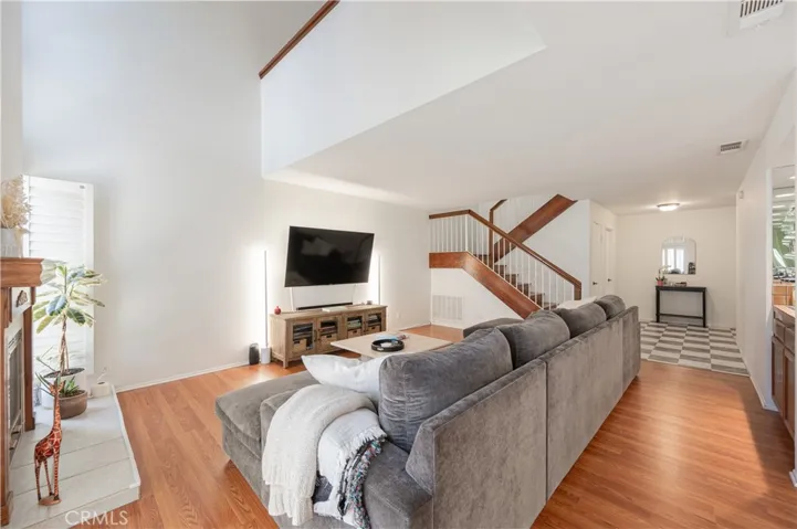 10110 Melinda Way 4, Northridge, California 91325