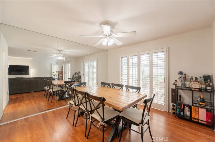 10110 Melinda Way 4, Northridge, California 91325