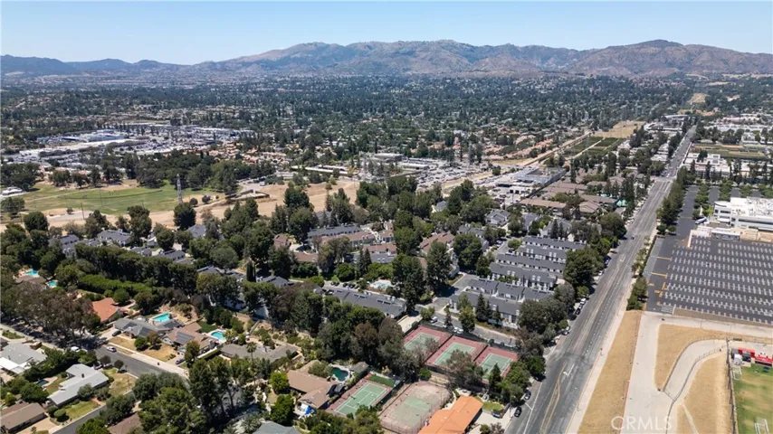 10110 Melinda Way 4, Northridge, California 91325