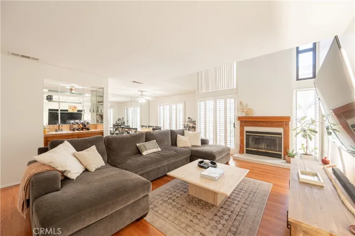 10110 Melinda Way 4, Northridge, California 91325