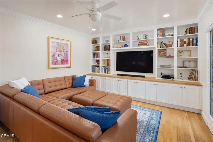16-Family Room