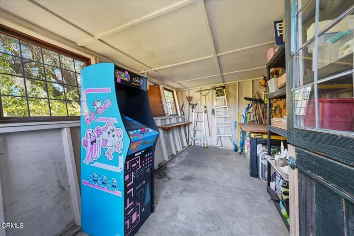 37-Shed